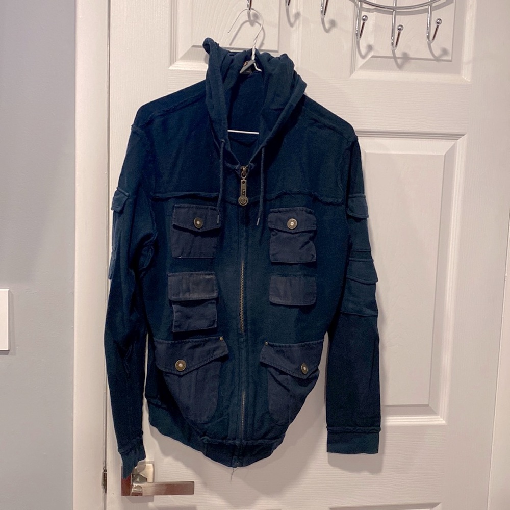 Zip up hoodie with 6 pockets